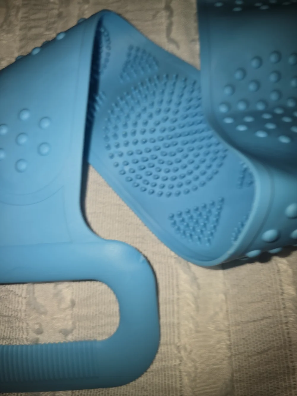 Blue Silicone Bath Back Scrubber with Handles NWOT